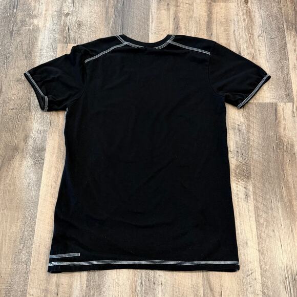 Buckle Black Men’s Black Crewneck T-Shirt Contrast Trim Size L - Picture 2 of 8